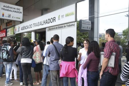 Desemprego no Brasil é o 4º mais alto entre as 44 maiores economias do mundo