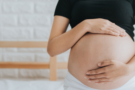Calor Extremo: Bebês e gestantes precisam de comidas leves e mais líquido no calor