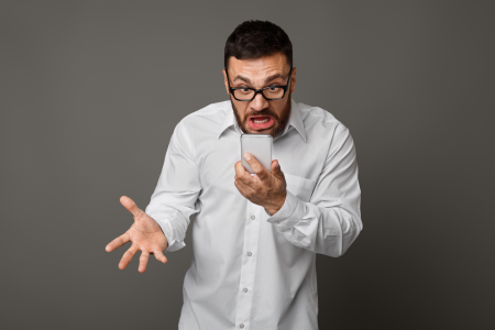 INSS alerta para golpe com aplicativo falso de reembolso